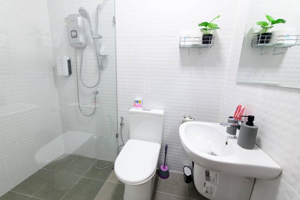 Bluebell House Hatyai - Cosy 3 Bedrooms For 10 Pax - 9 Mins Drive To Lee Grd Ban Kho Hong Dış mekan fotoğraf